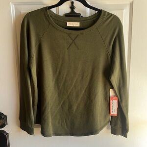 78 & Sunny Malibu Cozy You Tee in Olive - Women’s Medium